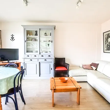 Hoge 0410 Apartment *